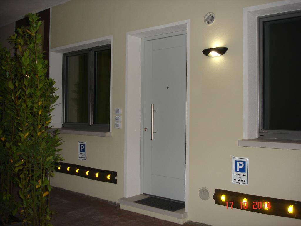 Blau Vacanze Peschiera del Garda Quarto foto